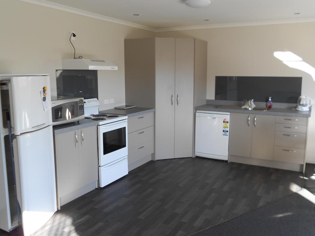 Gavan Family Apartments Кромвель Номер фото