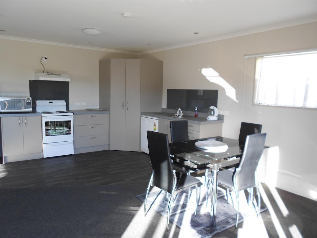 Gavan Family Apartments Кромвель Экстерьер фото